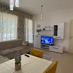 Appartamento Sea & Pines Apartment- Lalez Bay *